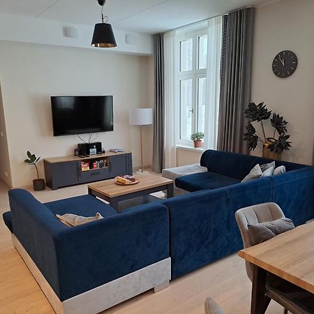 Emajoe Keeltekool Apartment Tartu Exteriér fotografie