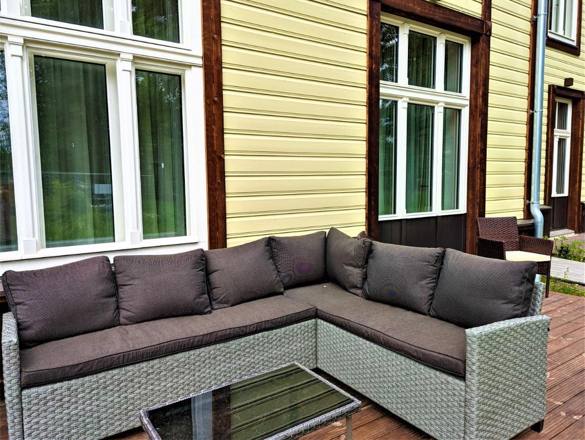 Emajoe Keeltekool Apartment Tartu Exteriér fotografie