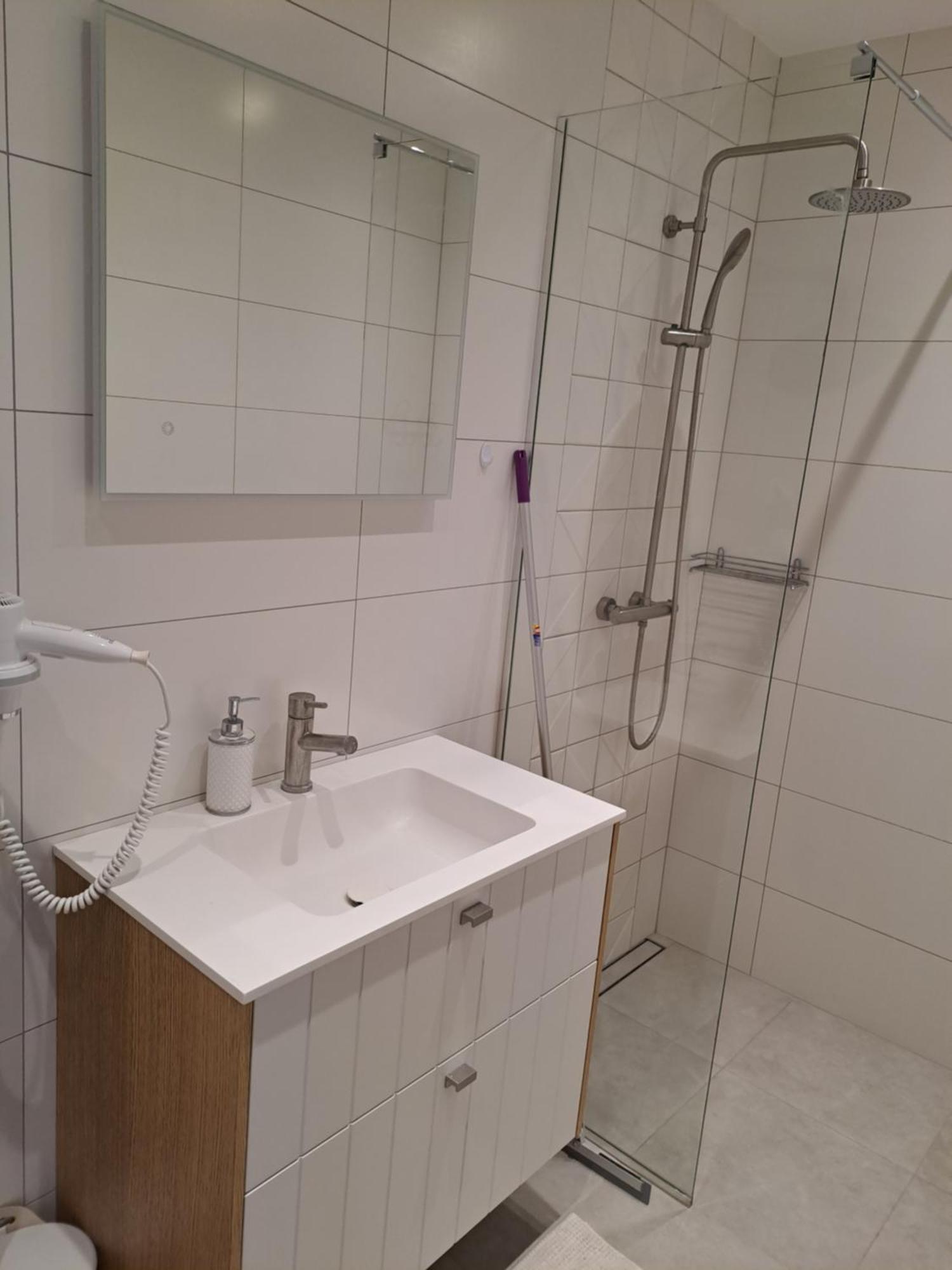 Emajoe Keeltekool Apartment Tartu Exteriér fotografie